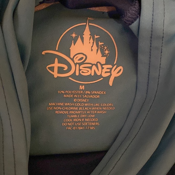 RunDisney Athletic Hooded shirt - Picture 3 of 3